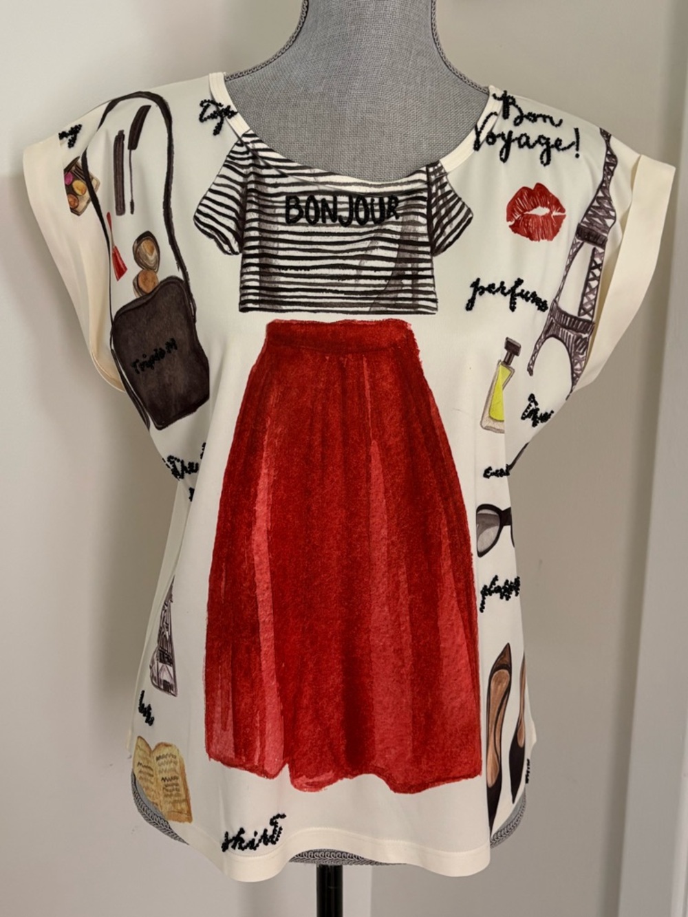 Cream Paris theme Graphic top with Red Skirt Print